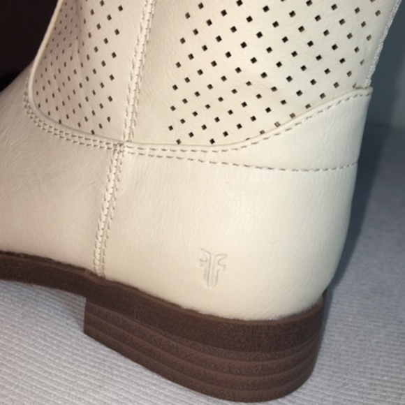 FRYE Kids Shoes - Kids Size 13 - Picture 4 of 4